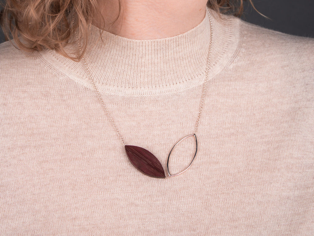 Kette Leaves Amaranth