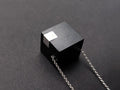 Kette Monochrome Kubus